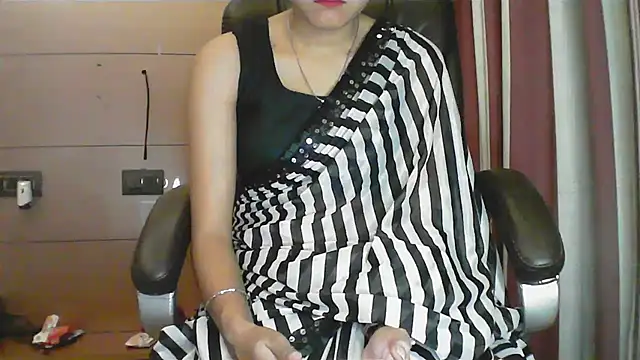 Snapshot of collage_hoty chatting on November 27, 2025, 4:42 pm collage hoty online show from November 27, 2025, 4:42 pm