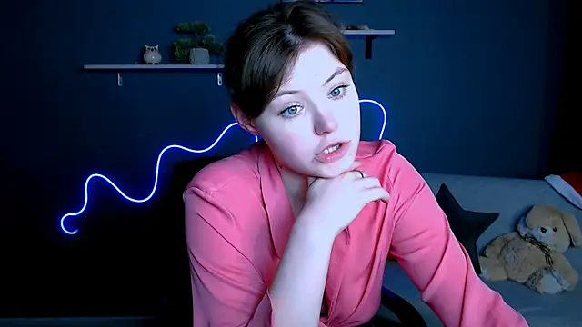 nikole kitt online show from February 9, 2025, 5:19 am