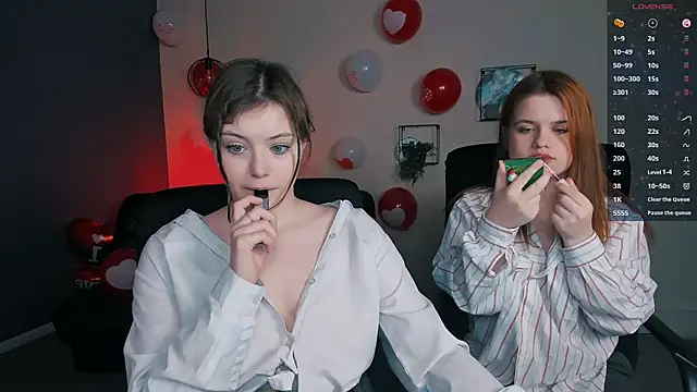 nikole kitt online show from February 15, 2025, 10:52 pm