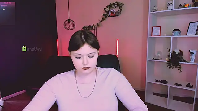 nikole kitt online show from March 15, 2026, 8:26 pm