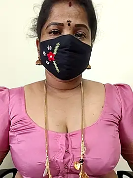 gaurika18 online show from May 9, 2026, 10:09 am