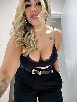 Snapshot of giselxxx_hot chatting on October 30, 2025, 7:58 pm giselxxx hot online show from October 30, 2025, 7:58 pm