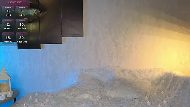 Snapshot of RandiEllett chatting on December 9, 2024, 11:13 pm RandiEllett online show from December 9, 2024, 11:13 pm