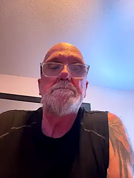 Snapshot of randyboyie chatting on October 31, 2025, 2:45 am randyboyie online show from October 31, 2025, 2:45 am