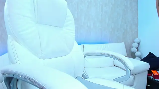 Snapshot of meggan_77 chatting on January 21, 2025, 9:46 am meggan 77 online show from January 21, 2025, 9:46 am