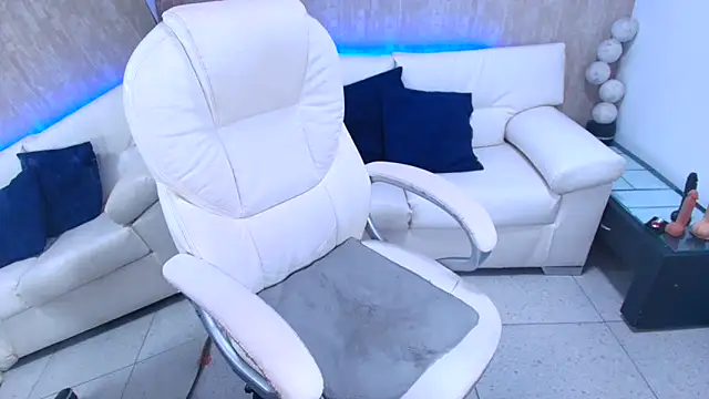 Snapshot of meggan_77 chatting on March 1, 2025, 9:40 am meggan 77 online show from March 1, 2025, 9:40 am