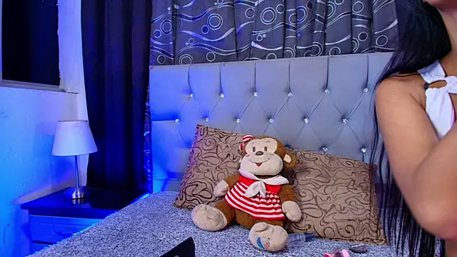 Snapshot of meggan_77 chatting on October 15, 2025, 4:01 am meggan 77 online show from October 15, 2025, 4:01 am