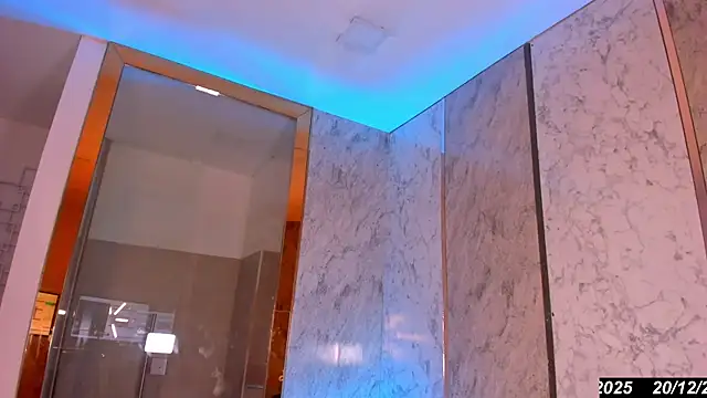 Snapshot of Keila_Mendoza chatting on December 20, 2025, 5:14 am Keila Mendoza online show from December 20, 2025, 5:14 am