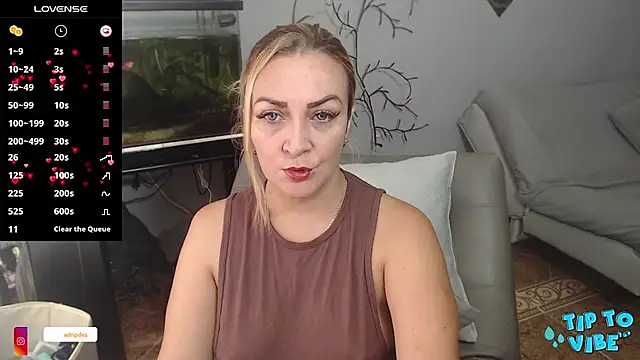 karen mature69 online show from March 5, 2025, 1:06 pm