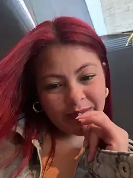 Snapshot of lia_moon77 chatting on January 28, 2025, 7:21 pm lia moon77 online show from January 28, 2025, 7:21 pm