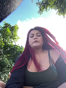 Snapshot of lia_moon77 chatting on September 9, 2025, 8:52 pm lia moon77 online show from September 9, 2025, 8:52 pm