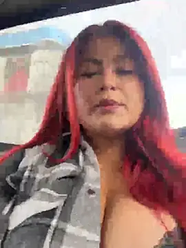 Snapshot of lia_moon77 chatting on November 23, 2025, 6:41 pm lia moon77 online show from November 23, 2025, 6:41 pm