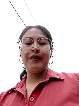 Snapshot of lara_moon25 chatting on March 13, 2025, 4:12 pm lara moon25 online show from March 13, 2025, 4:12 pm