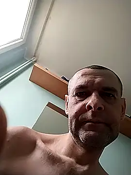 Andrzej-M online show from November 2, 2025, 1:02 pm