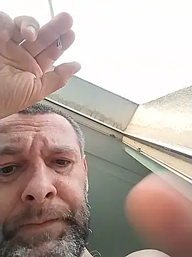 Snapshot of Andrzej-M chatting on May 31, 2026, 6:09 pm Andrzej-M online show from May 31, 2026, 6:09 pm
