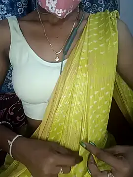 Snapshot of Miakhalifatamil chatting on December 18, 2024, 7:41 pm Miakhalifatamil online show from December 18, 2024, 7:41 pm