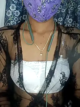 Snapshot of Miakhalifatamil chatting on December 22, 2024, 5:10 pm Miakhalifatamil online show from December 22, 2024, 5:10 pm