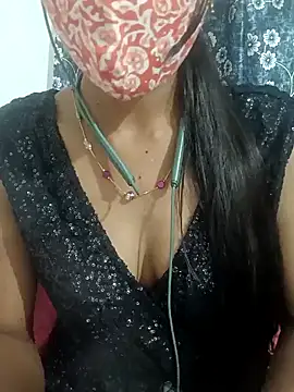 Snapshot of Miakhalifatamil chatting on February 12, 2025, 6:09 pm Miakhalifatamil online show from February 12, 2025, 6:09 pm