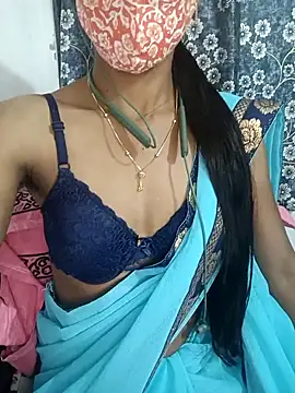 Snapshot of Miakhalifatamil chatting on February 24, 2025, 6:26 pm Miakhalifatamil online show from February 24, 2025, 6:26 pm