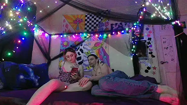 NovaLove2002 online show from February 20, 2025, 5:44 am