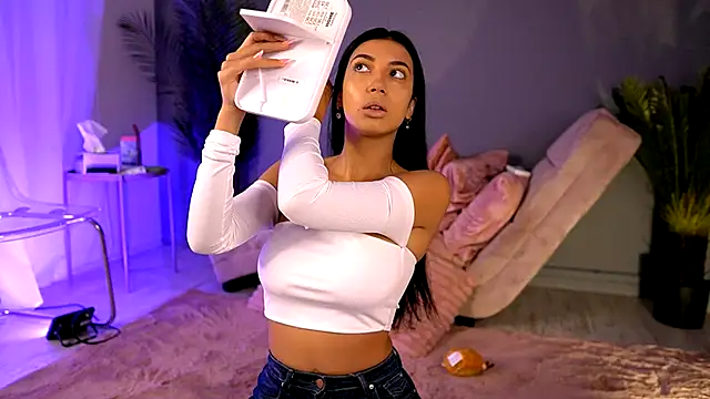 Snapshot of BetsyGonzale chatting on September 11, 2025, 4:12 am BetsyGonzale online show from September 11, 2025, 4:12 am