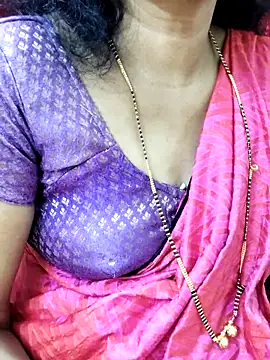 Snapshot of anuradha1432 chatting on September 17, 2025, 9:11 am anuradha1432 online show from September 17, 2025, 9:11 am