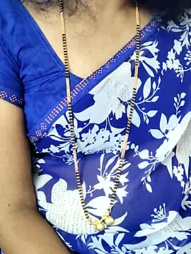 Snapshot of anuradha1432 chatting on September 22, 2025, 8:27 am anuradha1432 online show from September 22, 2025, 8:27 am