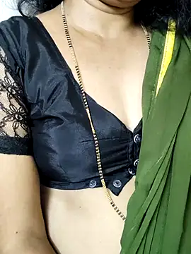 Snapshot of anuradha1432 chatting on November 2, 2025, 6:21 pm anuradha1432 online show from November 2, 2025, 6:21 pm