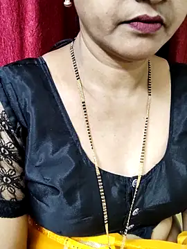 Snapshot of anuradha1432 chatting on November 9, 2025, 5:55 pm anuradha1432 online show from November 9, 2025, 5:55 pm