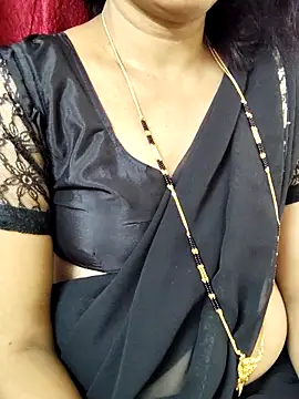 Snapshot of anuradha1432 chatting on November 18, 2025, 9:25 am anuradha1432 online show from November 18, 2025, 9:25 am