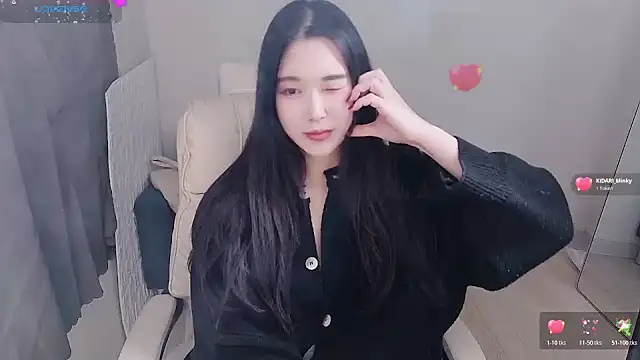 Snapshot of who_Lilly chatting on November 26, 2025, 1:01 pm who Lilly online show from November 26, 2025, 1:01 pm