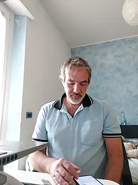 Snapshot of Marcolino183 chatting on May 19, 2026, 7:26 am Marcolino183 online show from May 19, 2026, 7:26 am