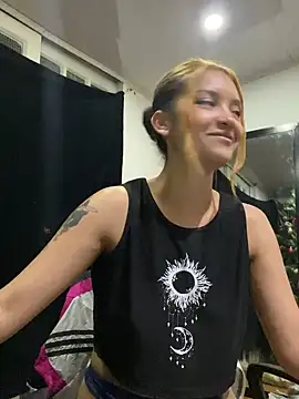 baby lizy online show from January 5, 2025, 11:55 pm