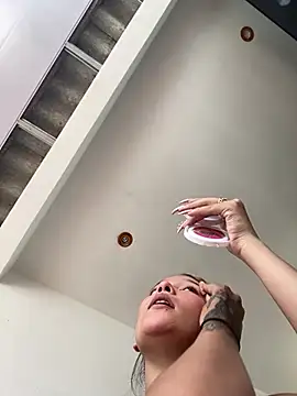 baby lizy online show from February 1, 2025, 5:05 pm