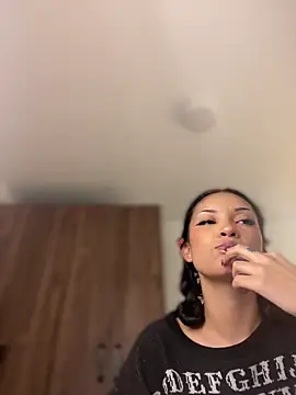 baby lizy online show from May 2, 2026, 8:36 pm