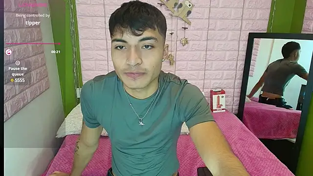 Snapshot of dylan_fun18 chatting on December 3, 2024, 3:11 pm dylan fun18 online show from December 3, 2024, 3:11 pm