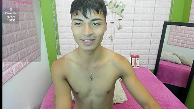 Snapshot of dylan_fun18 chatting on December 6, 2024, 6:28 pm dylan fun18 online show from December 6, 2024, 6:28 pm