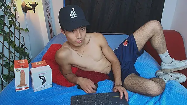 Snapshot of dylan_fun18 chatting on January 25, 2025, 11:22 pm dylan fun18 online show from January 25, 2025, 11:22 pm