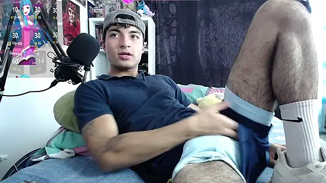 Snapshot of dylan_fun18 chatting on December 14, 2025, 6:56 pm dylan fun18 online show from December 14, 2025, 6:56 pm