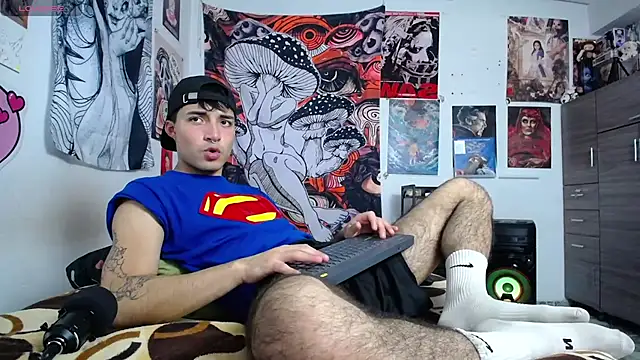 dylan fun18 online show from April 26, 2026, 7:55 pm