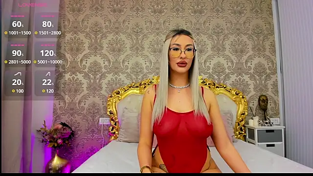 Snapshot of JulieBigAssx chatting on January 25, 2025, 6:35 pm JulieBigAssx online show from January 25, 2025, 6:35 pm