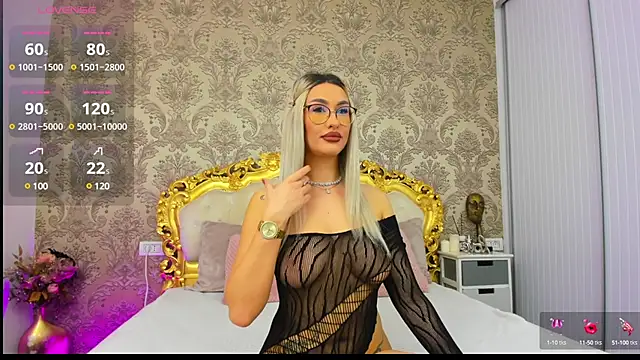 Snapshot of JulieBigAssx chatting on February 7, 2025, 6:13 pm JulieBigAssx online show from February 7, 2025, 6:13 pm