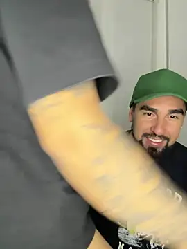 Snapshot of camianddanna chatting on December 15, 2024, 2:30 am camianddanna online show from December 15, 2024, 2:30 am