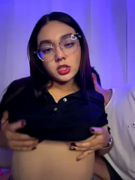 Snapshot of camianddanna chatting on November 14, 2025, 1:37 am camianddanna online show from November 14, 2025, 1:37 am