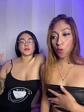 Snapshot of camianddanna chatting on February 24, 2026, 1:03 am camianddanna online show from February 24, 2026, 1:03 am