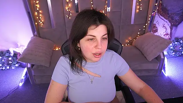 MirandaWong online show from February 28, 2026, 6:47 am