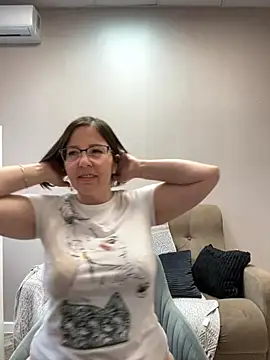 B Bonya m online show from October 5, 2025, 4:33 am