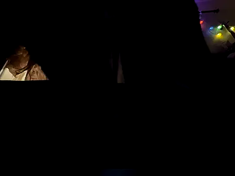 Snapshot of Johndoe2292 chatting on November 25, 2025, 11:43 am Johndoe2292 online show from November 25, 2025, 11:43 am