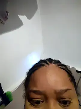 vic pretynhaa online show from February 16, 2026, 12:23 pm