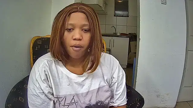 Snapshot of GoldenPussyXOXO chatting on June 28, 2026, 5:52 pm GoldenPussyXOXO online show from June 28, 2026, 5:52 pm
